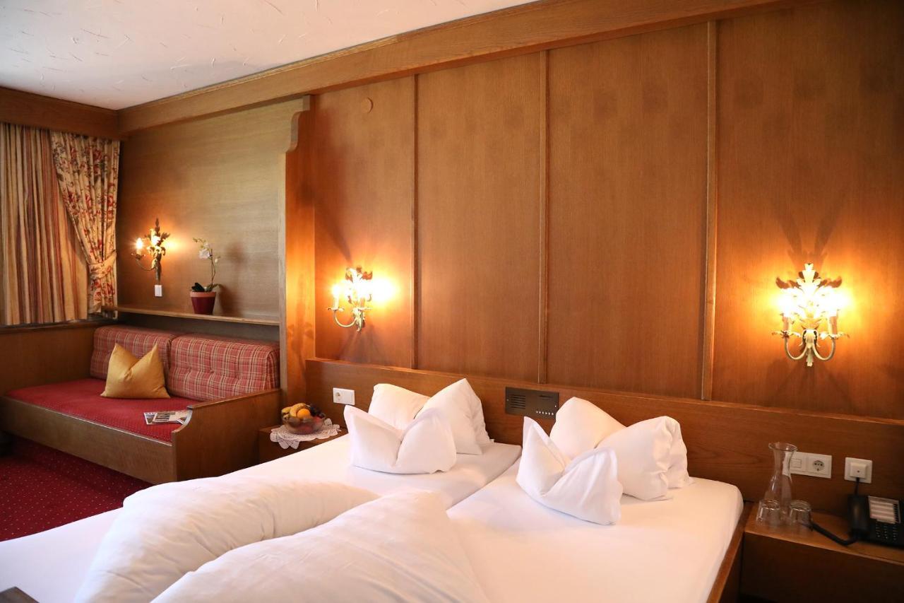 Hotel Almhof Neustift im Stubaital Buitenkant foto