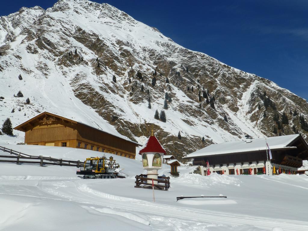 Hotel Almhof Neustift im Stubaital Buitenkant foto